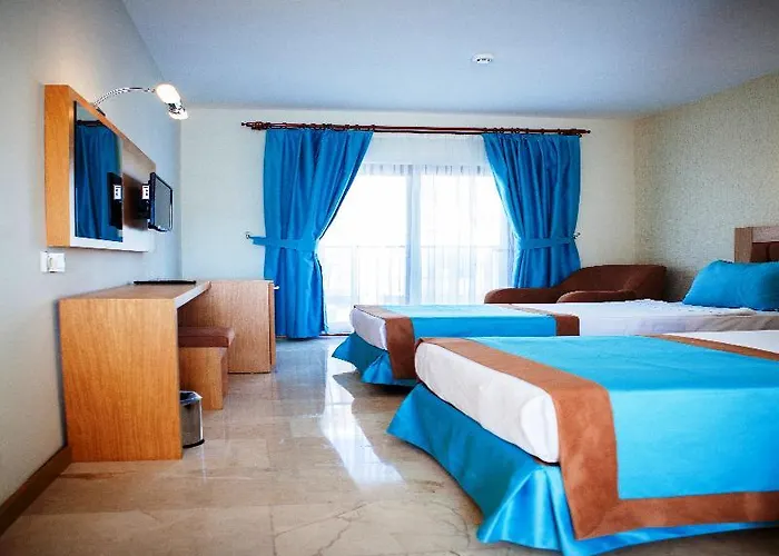 Sipark מלון 3*